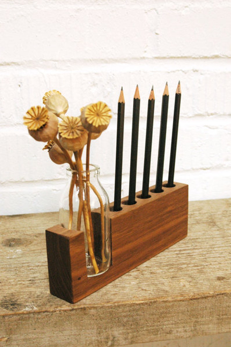 Pen holder with flower vase image 4