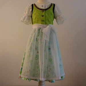 Kinderdirndl mit Bluse, /110 Nr.14 Bild 1