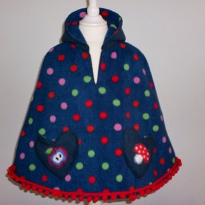Children&#39;s Poncho 98/104, No. 4