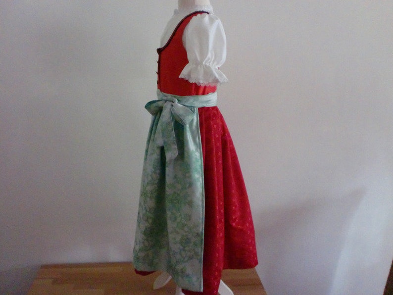 Kinderdirndl,Gr. 128 Nr.83 Bild 3