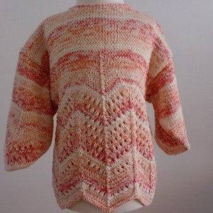 Girl&#39;s sweater with kimono sleeves 110/116, No. 1