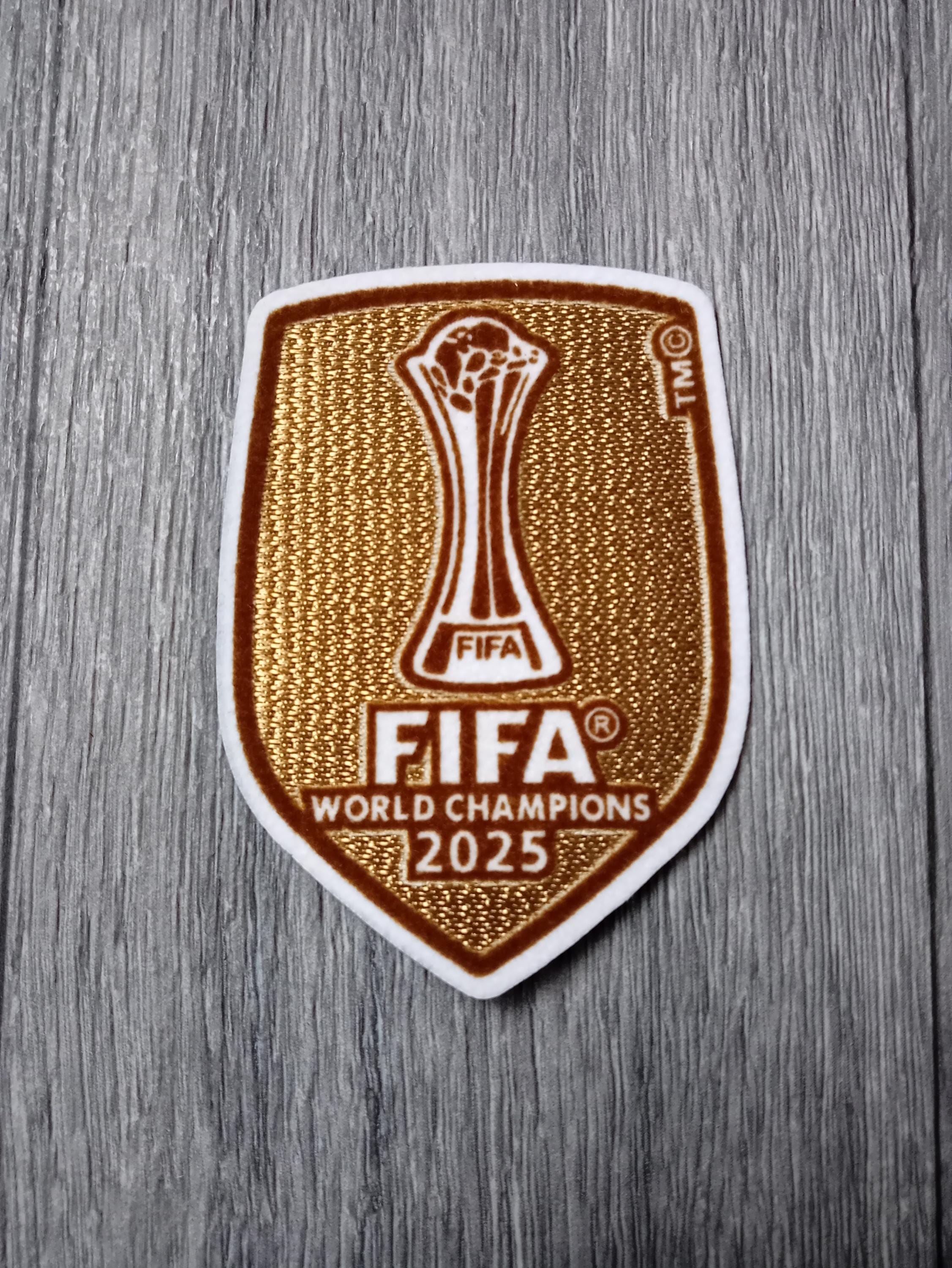 FiFA2014 記念バッジ　サッカー　ワールドカップ 2002/2006/2010/2014/2018/2022/2026 FIFA World Cup Patch