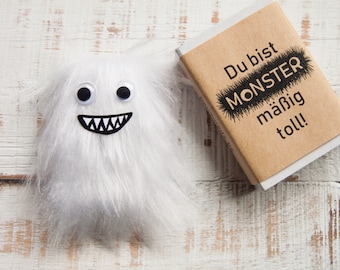 Weißer Monster Magnet, handgemacht in Streichholzschachtel