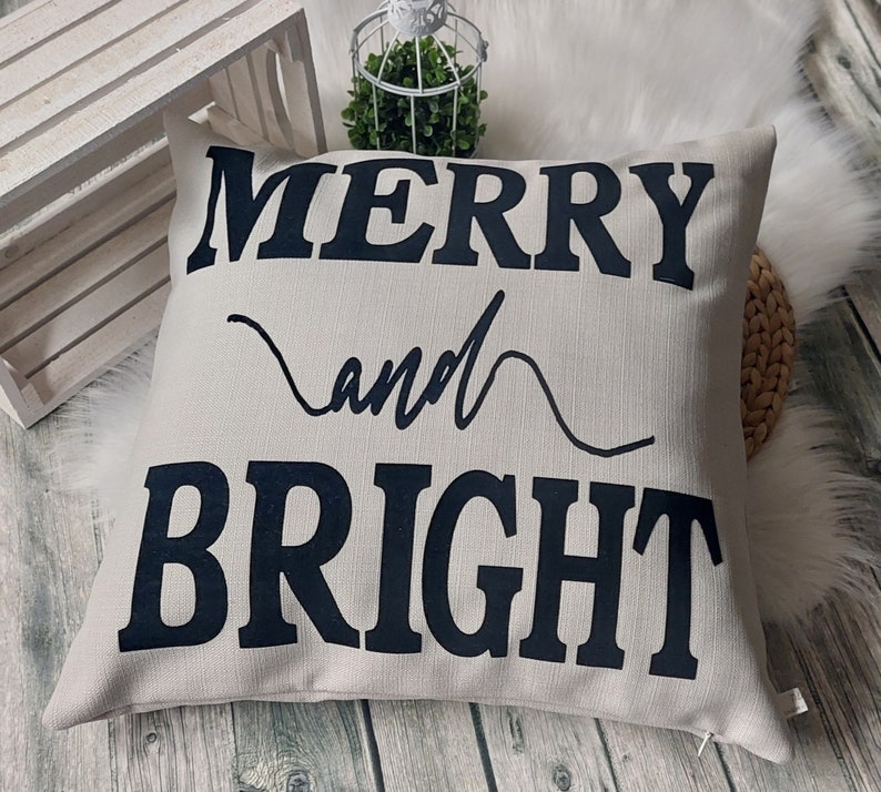 Kissen 50x50 cm Farbbeispiel steingrau Merry and Bright Kissen aus Polstercanvas Bild 1