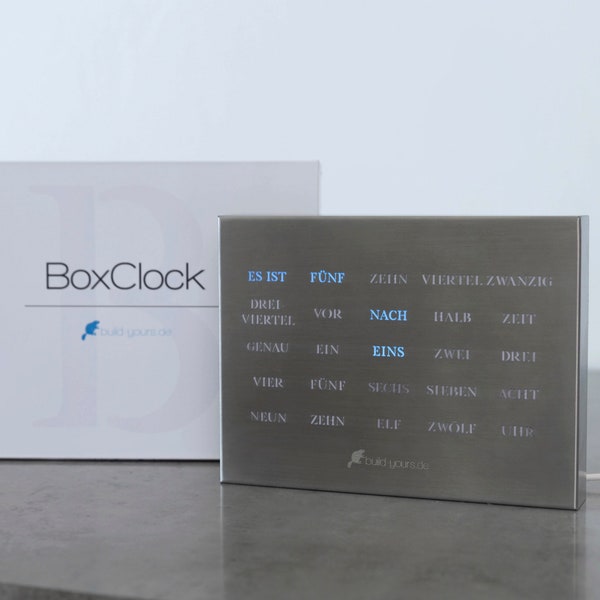 BoxClock Edelstahl - Die Wortuhr für den Schreibtisch - LED Tischuhr - Büro Uhr aus Edelstahl