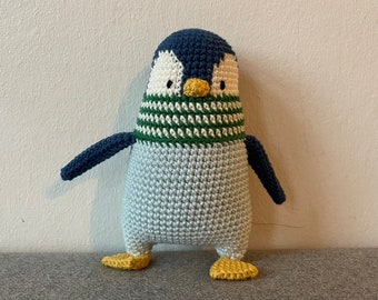 Humboldt, der Pinguin, gehäkelt