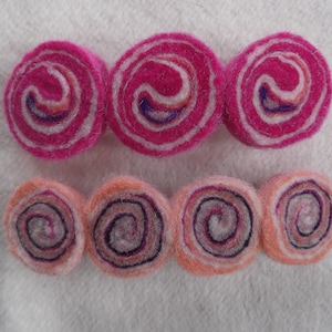 Felted hair clips made of merino wool, shades of pink