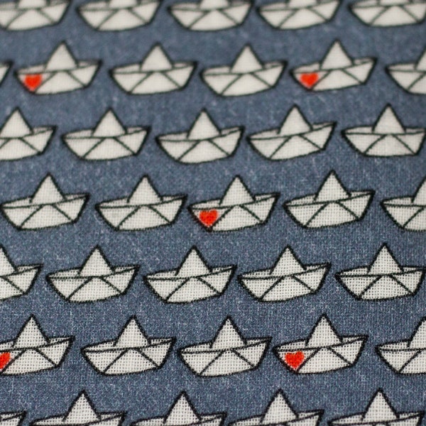 SALE Retro Loveboat by Cherry Picking Slub Musselin  / neue Qualität von Swafing, kleine Boote / Schiffe auf Rauchblau