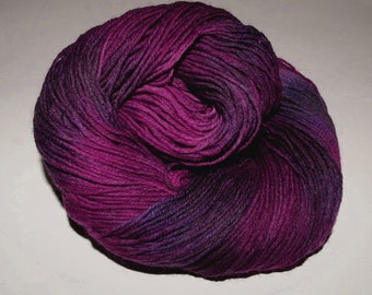 Sockenwolle  "Serenade" 6-fach handgefärbt,  150g  , für warme Socken, Hüttenschuhe und vieles weitere Schöne und Warme