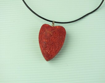 赤い泡珊瑚のネックレス用のヴィンテージレディースペンダント、ハート