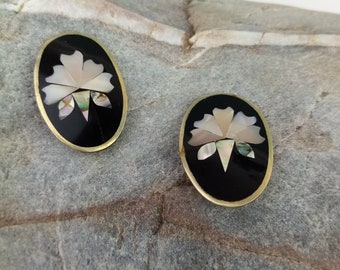 vintage ear clips with enamel and mother of pearl, black/pink/silver, flower earrings for women, jewelry, gift for girlfriend/mother/sister