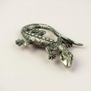 Vintage lizard brooch silver metal with rhinestones - animal pin - old costume jewelry pin - small birthday gift