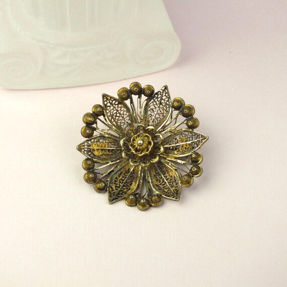 アンティーク 800 シルバー フラワー ブローチ 繊細な金メッキ - 古い