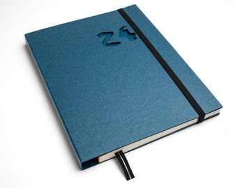 Sustainable book calendar 2024 made from 100% recycled paper "Swiss brochure" - Blue