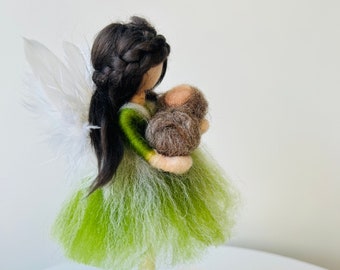 Magical guardian angel with baby for birth, lucky charm for pregnancy, elf, felt, gift for newborns, handmade