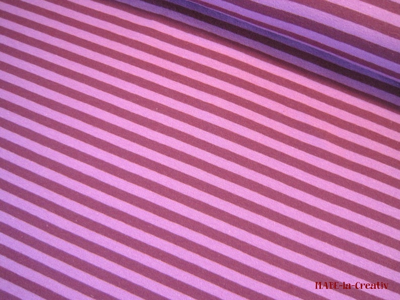 50 cm Bio Ringel Jersey Lillestoff Farbe zur Wahl Stoff Baumwolle Elasthan Ringeljersey rosa lila orange rot pink 2 - beere-lila