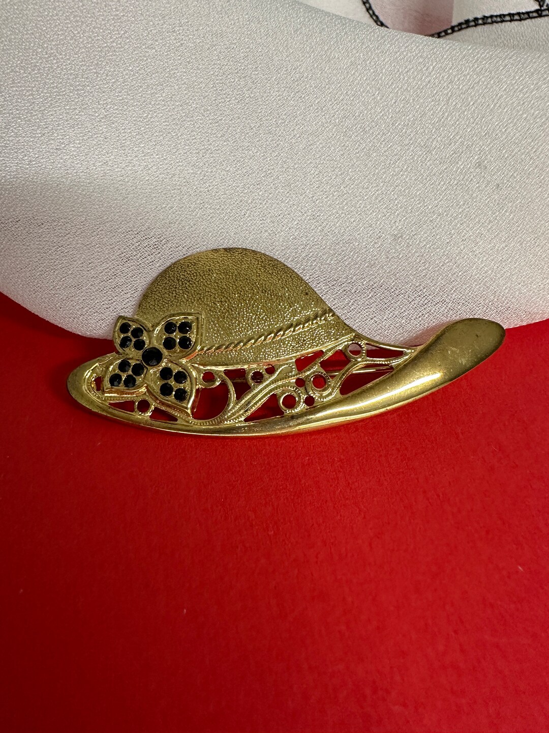 Broche Vintage élégante Avec Strass - Occasion, Parfaite Pour Customiser Un Vêtement Ou Un Sac