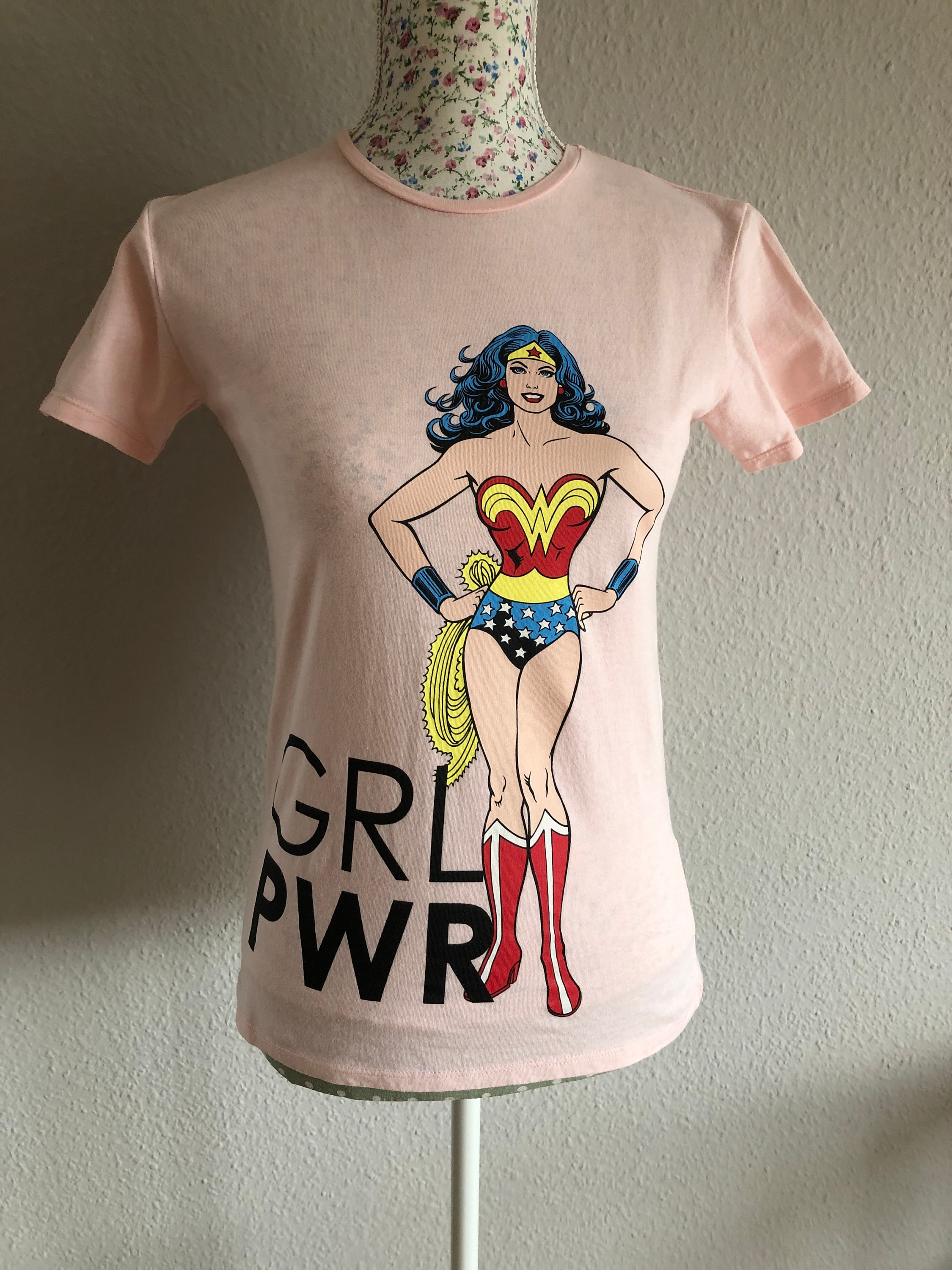 comentario procedimiento Ir al circuito Camiseta de mujer maravilla - Etsy España