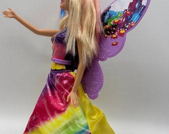 Poupée Barbie vintage Rainbow Rainbow poupée par Mattel avec des ailes de papillon et des vêtements