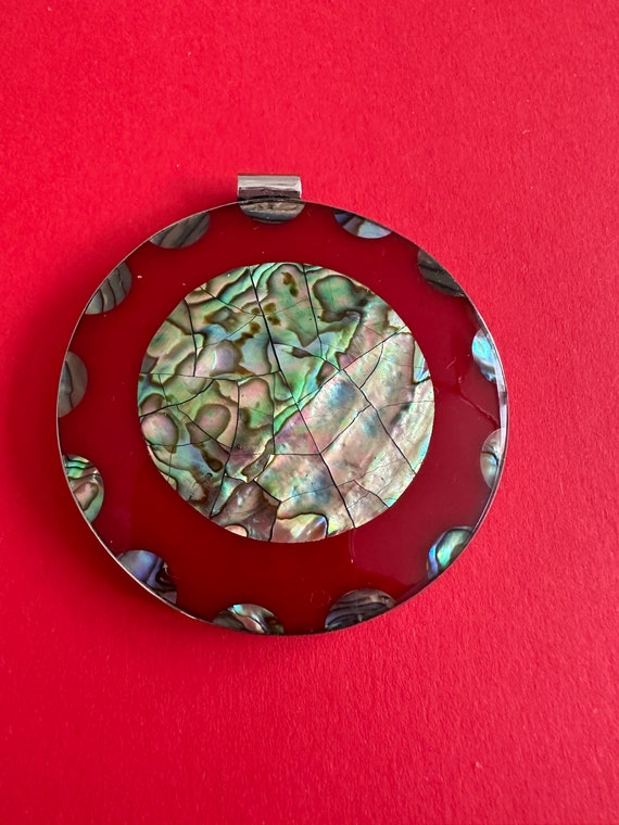 Real mother of pearl pendant for a necklace. Vint… - image 2