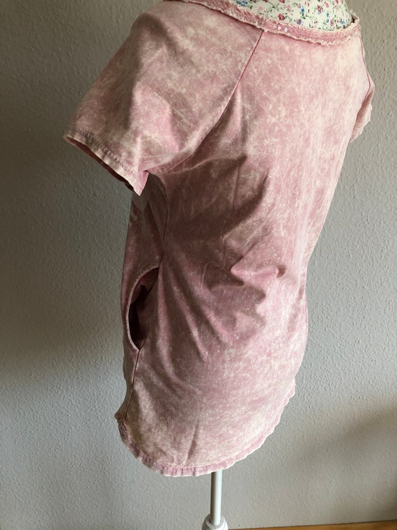 Pastel pink T-shirt with side pockets Vintage No … - image 8