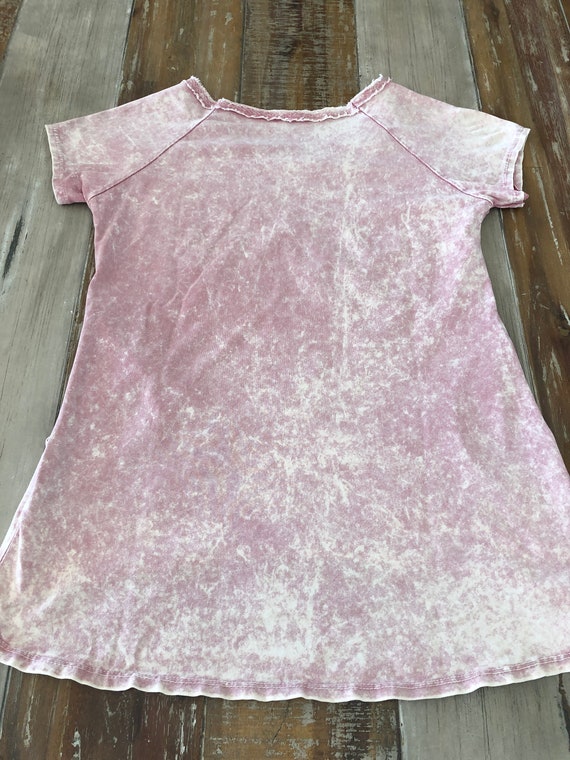 Pastel pink T-shirt with side pockets Vintage No … - image 2