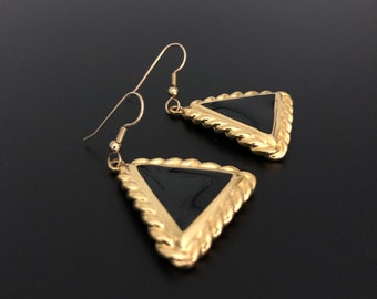 Boucles d'oreilles émaillées noires Corde Design Cerclées "Triangle" Dangle Boucles d'oreilles Vintage des années 1980 Boucles d'oreilles