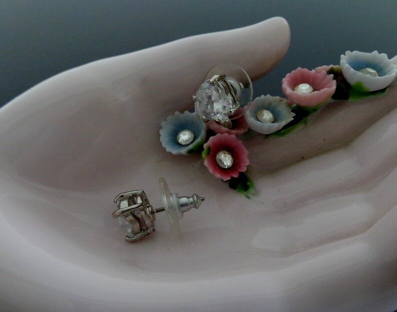 Silver Plated 1980s Stud Earrings 0.9 cm x Beautiful Sparkling CZ Cubic Zirconia Heart Design