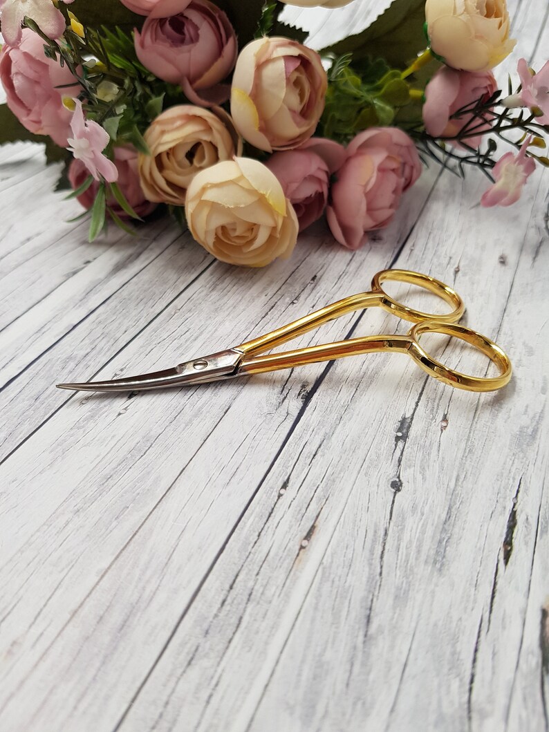 Embroidery Scissors, Double Curved Point Scissors, Madeira Precision Cut, Gold plated, 10.16 cm/4in image 1