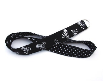 skull lanychain long dots black white skulls gothic rockabilly keychain