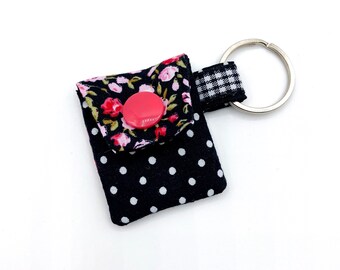 Kleine Rosen Schwarz mit Punkten Rosa Chiptäschchen mit Chip Einkaufschiptasche Schlüsselanhänger aus Stoff Einkaufswagen-Chip