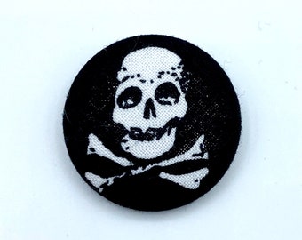 Skull fabric button/ fabric brooch black and white