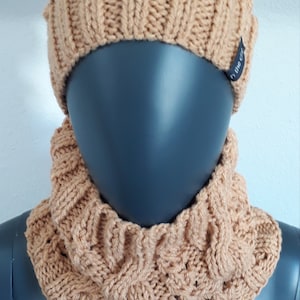 Hat with Snood Antje (light brown)