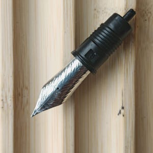 Plumín de pluma re-diseñado hecho a mano para rosca Jinhao 9019/X159. Tenga en cuenta que su versión es diferente.