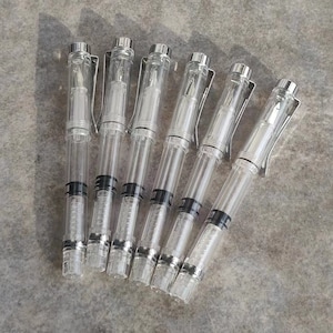 St Penpps 6X Bobby Custom 3009 Penna stilografica a pistone trasparente trasparente M Pennino bagnato