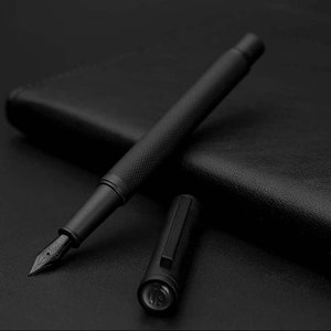 St Penpps Schwarz Metall Füllfederhalter Tintenstift Titan Schwarz Feine Feder Schöne Baum Textur Business Büro Schulbedarf Schreiben