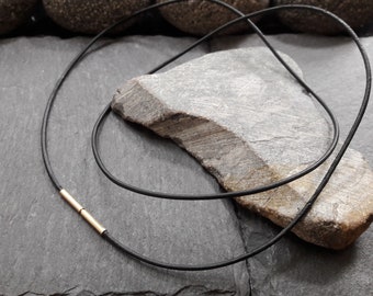 Collier 3-reihig Halsreif Edelstahl mit Goldverschluss 585 Karabiner 14 Kt
