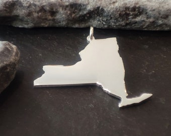 NEW YORK State - map selectable as a pendant, charm pendant or pendant with curb chain in 925 silver (LK-NewYorkState)