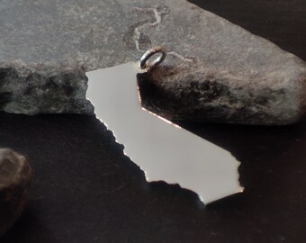 CALIFORNIA - map can be selected as a pendant, charm pendant or pendant with curb chain in 925 silver (LK-California)