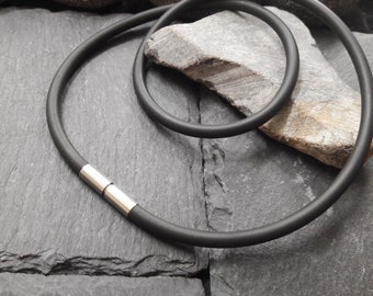 4 mm rubberen ketting - optioneel met roestvrijstalen of 925 zilveren bajonetsluiting, rubber ca. Ø 4,0 mm, lengte naar keuze (Chew-4)