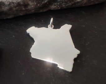 KENYA - Map can be selected as a pendant, charm pendant or pendant with curb chain in 925 silver (LK-Kenya)