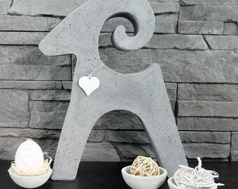 X -fold concrete casting mould &quot;puristic goat&quot; 30 cm