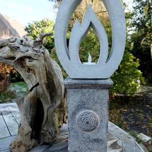 2 x Concrete Casting mould &quot;Blazing Flame No. 2&quot; 35 cm