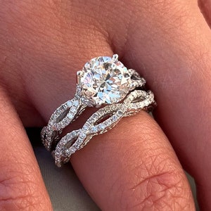 3 Carat Round H Color VS2 Clarity Lab Grown CVD Diamond Engagement Ring in 18k White Gold with Curved Twisted Vine Wedding Ring