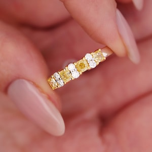 Natural 1 Carat Cushion/Radiant-Cut Fancy Yellow & White Diamond 5-stone Band Ring | Yellow Diamond Wedding Band Ring