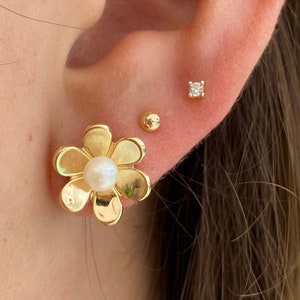 14K Solid Yellow Gold Double Rhodium Plated Finish and Natural Pearl Flower Stud Earrings with Push Back Closure