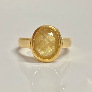 Vintage Yellow Sapphire Ring in 22k Solid Gold, Vintage Oval Cut Yellow Sapphire Pinky Ring, Natural Yellow Sapphire Vintage Antique ring