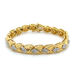1.30 Carat Vintage Round Cut G-H Color SI2 Clarity Satin Finish Diamond in 18K Yellow Gold Two Tone Triangle Link Bracelet