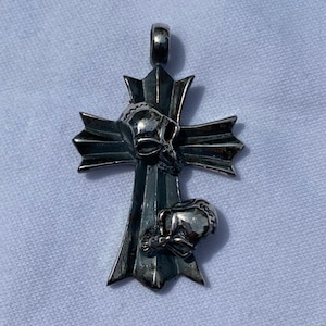 Silver Skull Cross Pendant / Gothic Skull Cross Pendant
