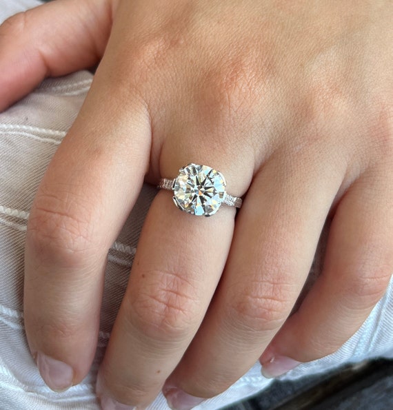 4 carat 2024 round brilliant diamond